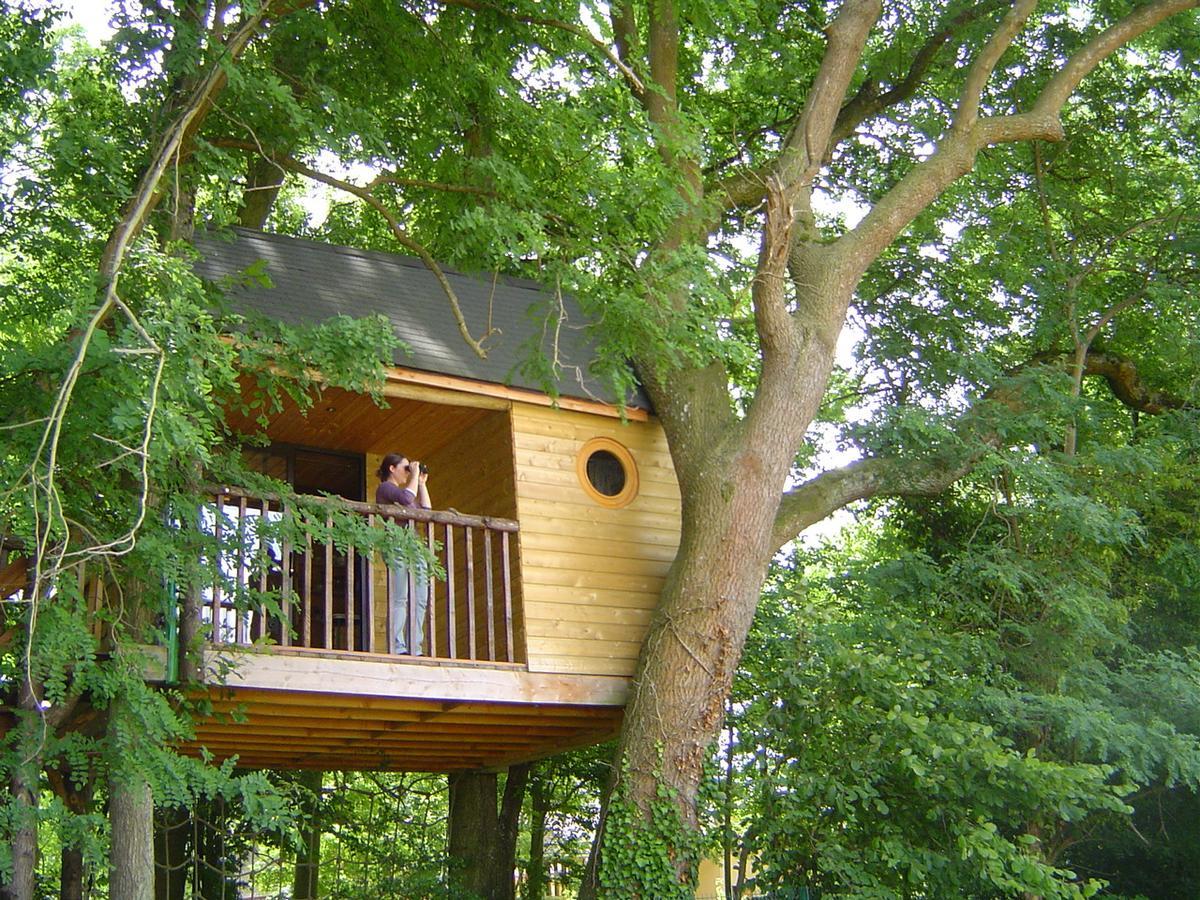 La Cabane Aux Secrets - Au Milieu De Nulle Part Outines Экстерьер фото